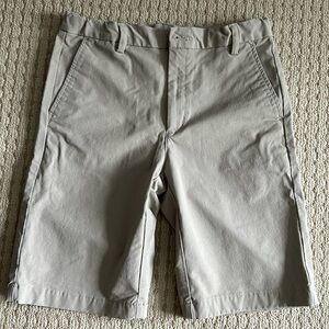 Boys size 16 Performance Shorts… stretchy fit more like a 14